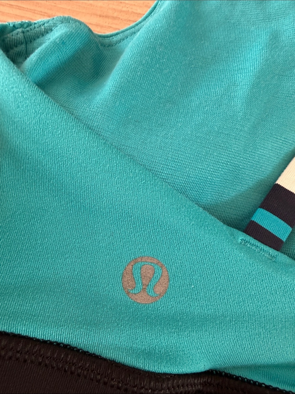 Lululemon Teal Strappy Sports Bralette - Women's Active Crop Top - Picture 3 of 3